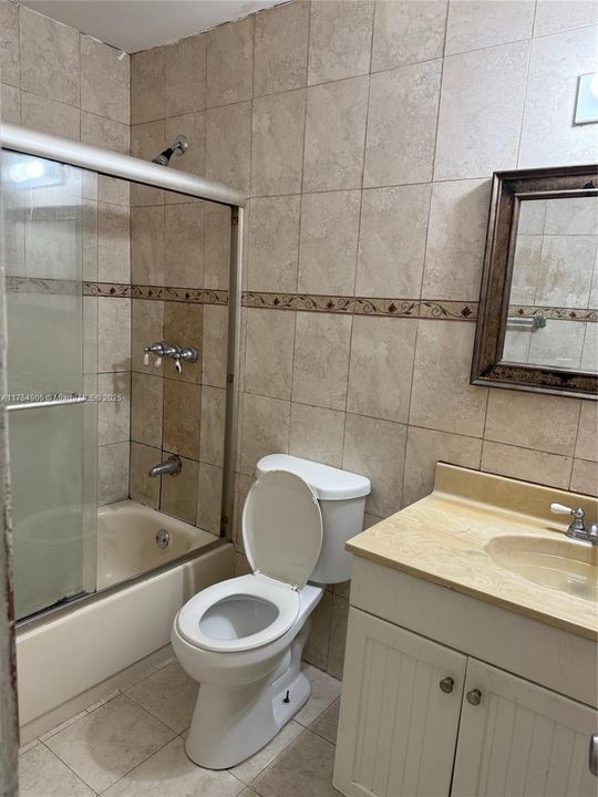 Недавно арендовано: $2,495 (4 спален, 2 ванн, 1620 Квадратных фут)