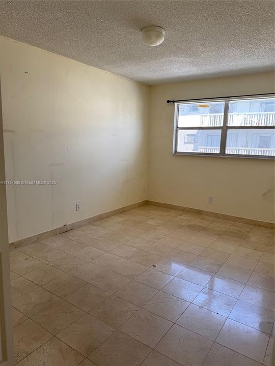 Недавно арендовано: $2,495 (4 спален, 2 ванн, 1620 Квадратных фут)