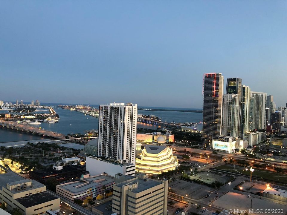 Vendido Recientemente: $370,000 (0 camas, 1 baños, 588 Pies cuadrados)