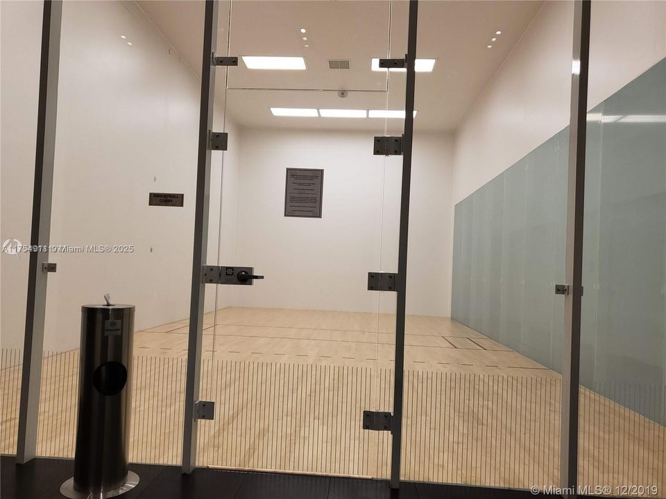 Vendido Recientemente: $370,000 (0 camas, 1 baños, 588 Pies cuadrados)