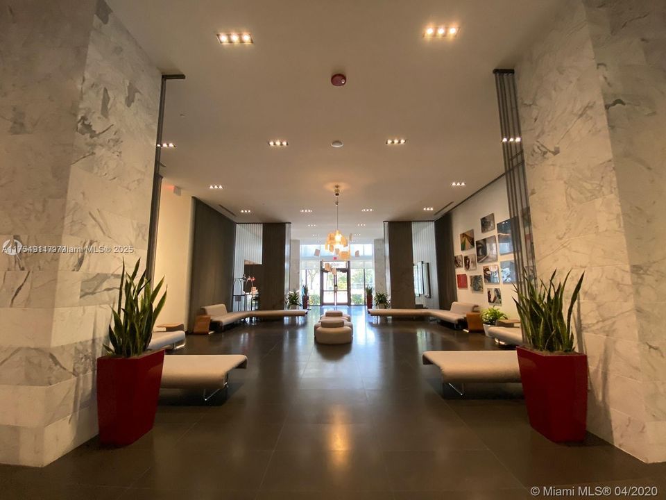 Vendido Recientemente: $370,000 (0 camas, 1 baños, 588 Pies cuadrados)