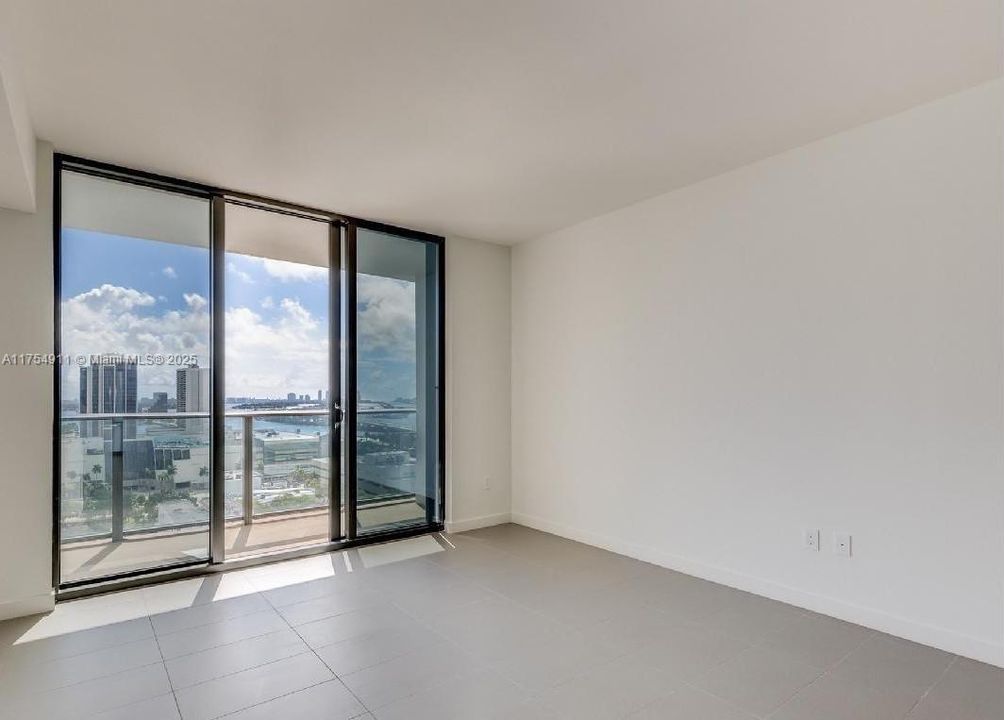 Vendido Recientemente: $370,000 (0 camas, 1 baños, 588 Pies cuadrados)