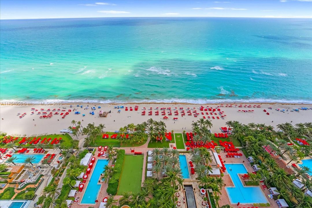 Activo con contrato: $19,000 (3 camas, 3 baños, 2214 Pies cuadrados)