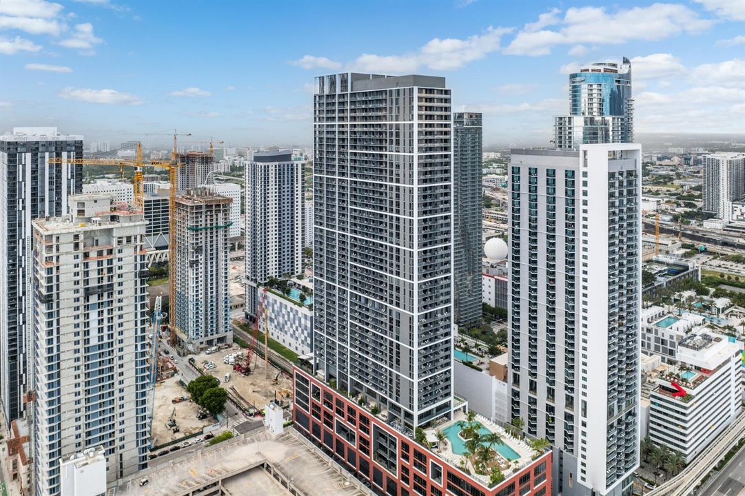 056-601Northeast1stAvenue-Miami-FL-33132