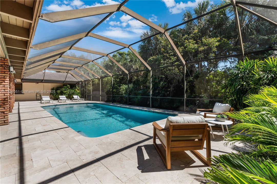 Recently Sold: $2,495,500 (4 beds, 3 baths, 2977 Square Feet)