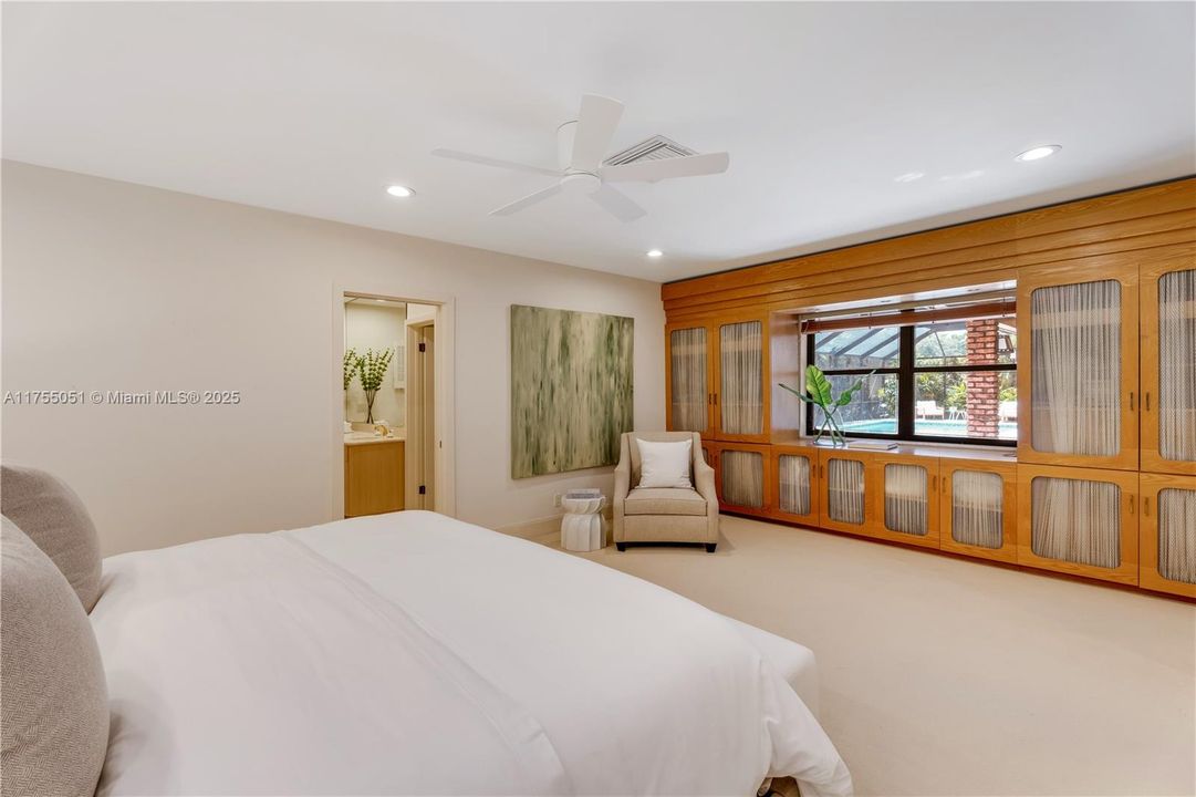 Recently Sold: $2,495,500 (4 beds, 3 baths, 2977 Square Feet)