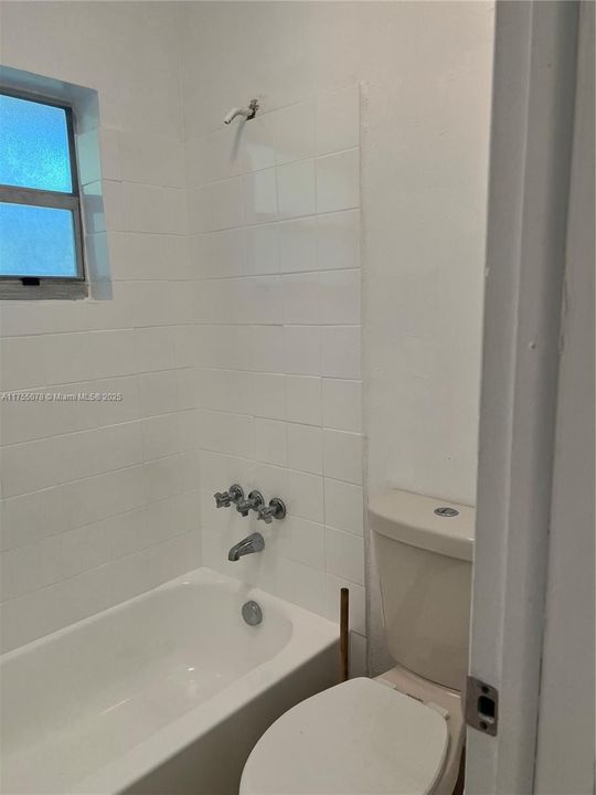 Vendido Recientemente: $180,000 (1 camas, 1 baños, 572 Pies cuadrados)