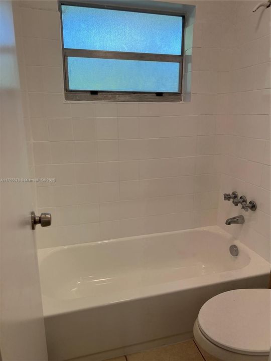 Vendido Recientemente: $180,000 (1 camas, 1 baños, 572 Pies cuadrados)