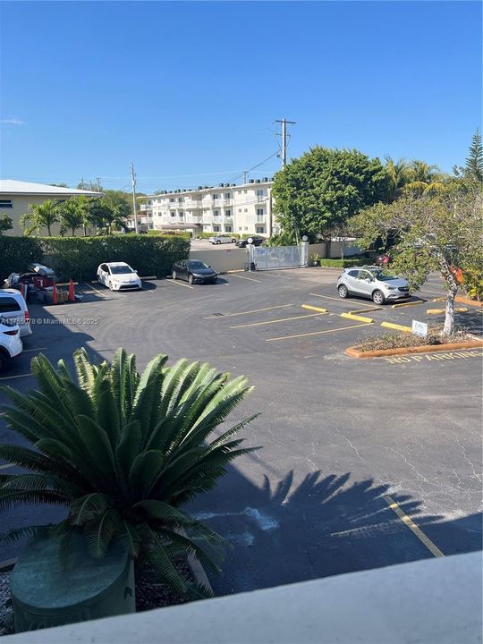 Vendido Recientemente: $180,000 (1 camas, 1 baños, 572 Pies cuadrados)