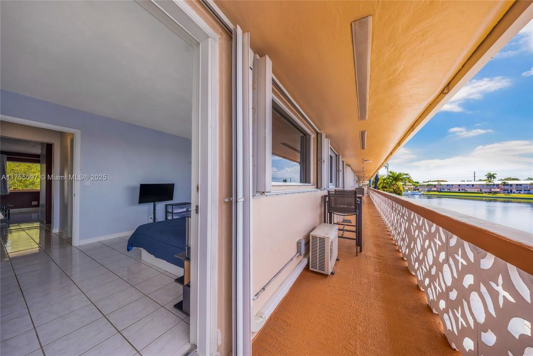 For Sale: $93,500 (1 beds, 1 baths, 625 Square Feet)