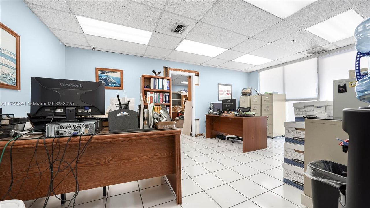 最近售出: $6,500,000 (0 贝兹, 0 浴室, 0 平方英尺)