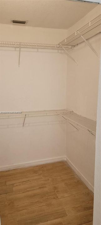 Недавно арендовано: $2,400 (3 спален, 2 ванн, 1758 Квадратных фут)