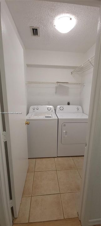 Недавно арендовано: $2,400 (3 спален, 2 ванн, 1758 Квадратных фут)