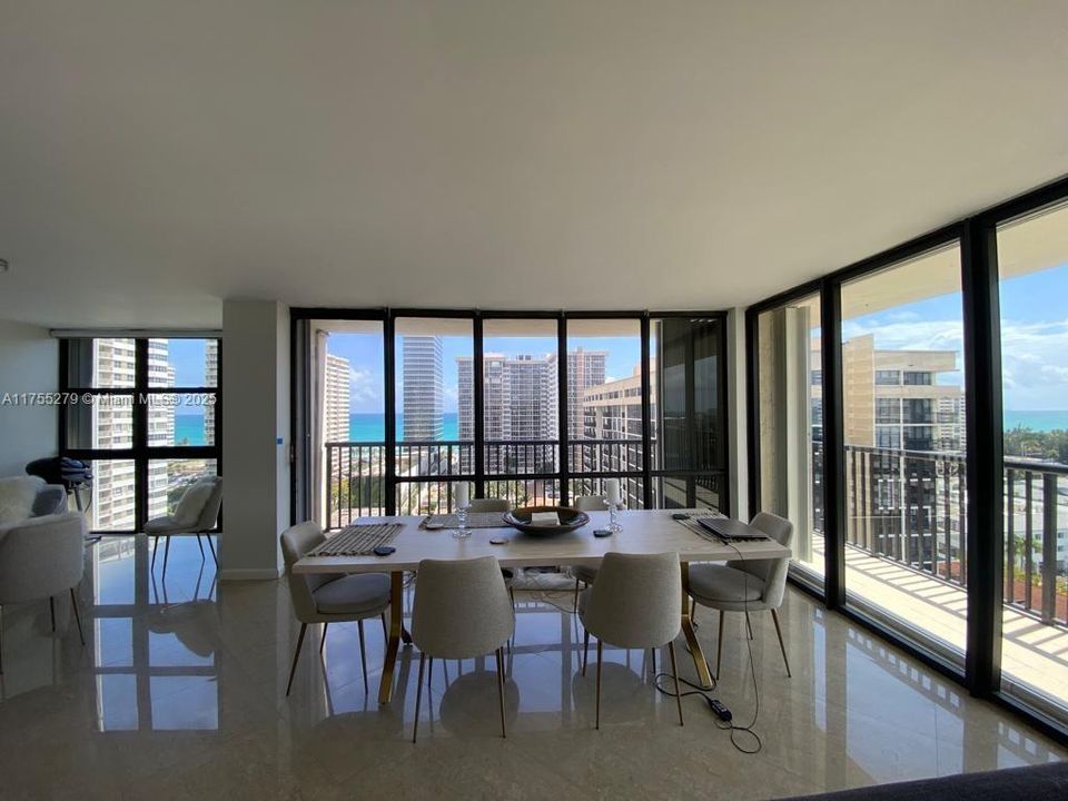 Recently Rented: $3,100 (2 beds, 2 baths, 1360 Square Feet)