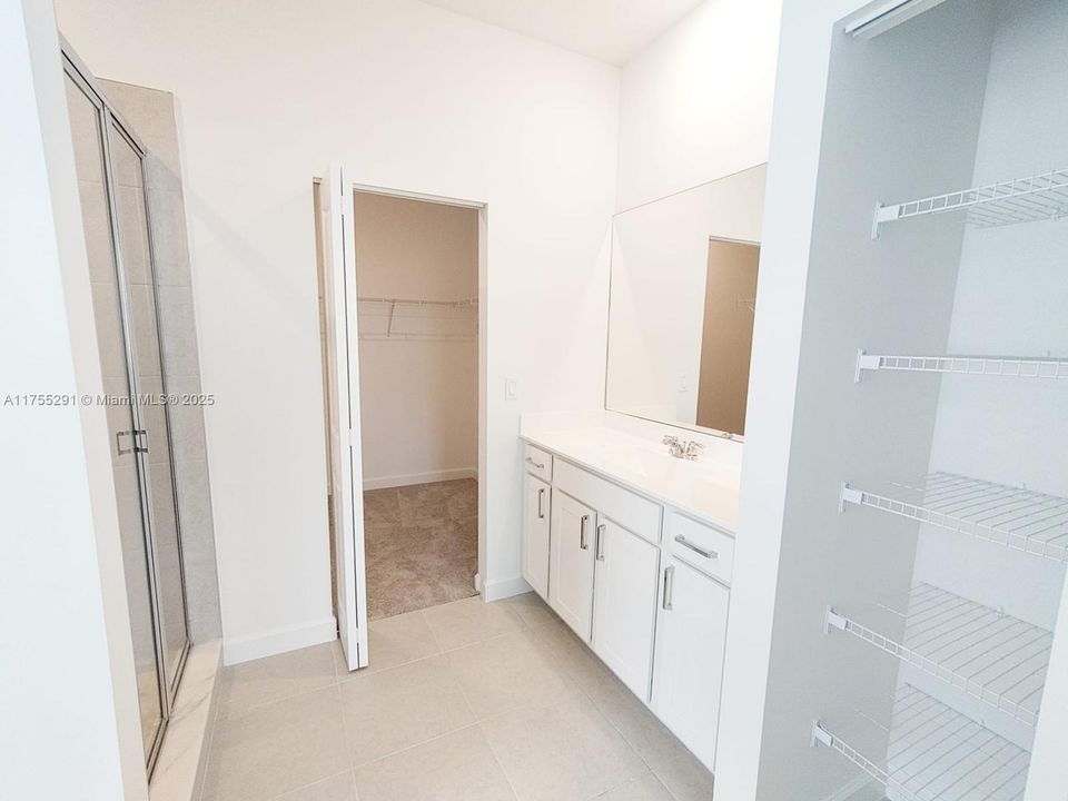 最近租的: $2,520 (4 贝兹, 2 浴室, 1820 平方英尺)