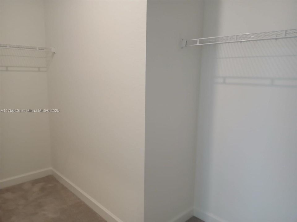 最近租的: $2,520 (4 贝兹, 2 浴室, 1820 平方英尺)