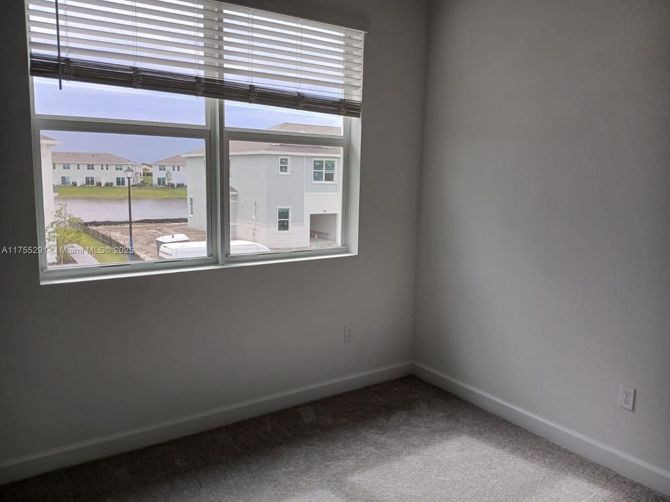 最近租的: $2,520 (4 贝兹, 2 浴室, 1820 平方英尺)