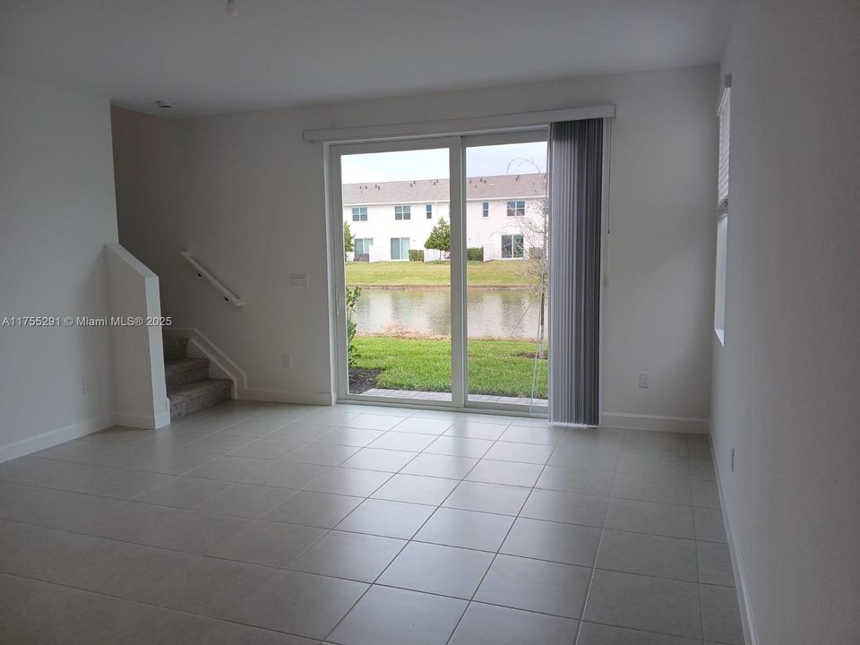 最近租的: $2,520 (4 贝兹, 2 浴室, 1820 平方英尺)