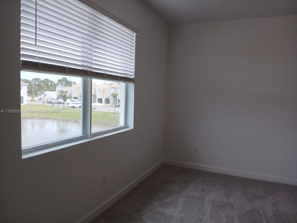 最近租的: $2,520 (4 贝兹, 2 浴室, 1820 平方英尺)