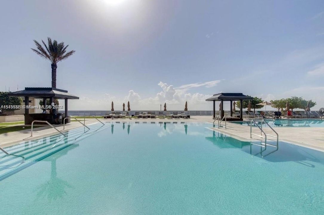 Vendido Recientemente: $1,075,000 (2 camas, 2 baños, 1782 Pies cuadrados)