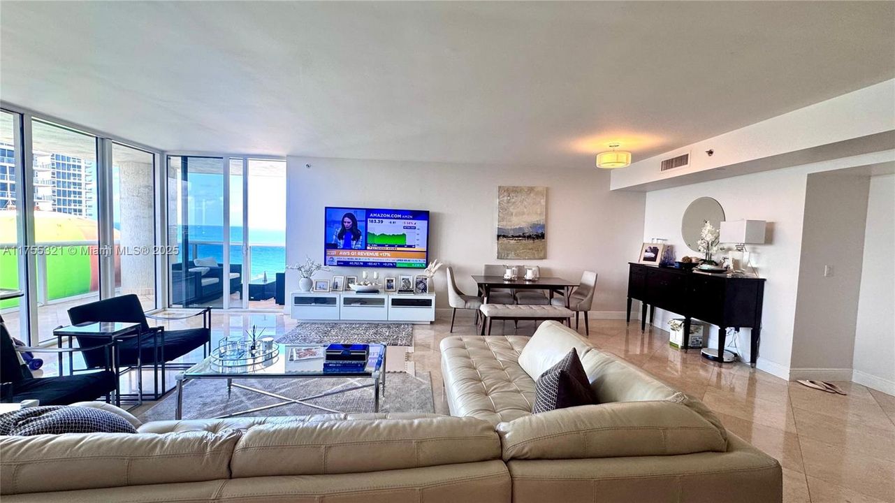 Vendido Recientemente: $1,075,000 (2 camas, 2 baños, 1782 Pies cuadrados)