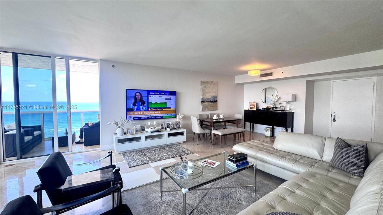 Vendido Recientemente: $1,075,000 (2 camas, 2 baños, 1782 Pies cuadrados)