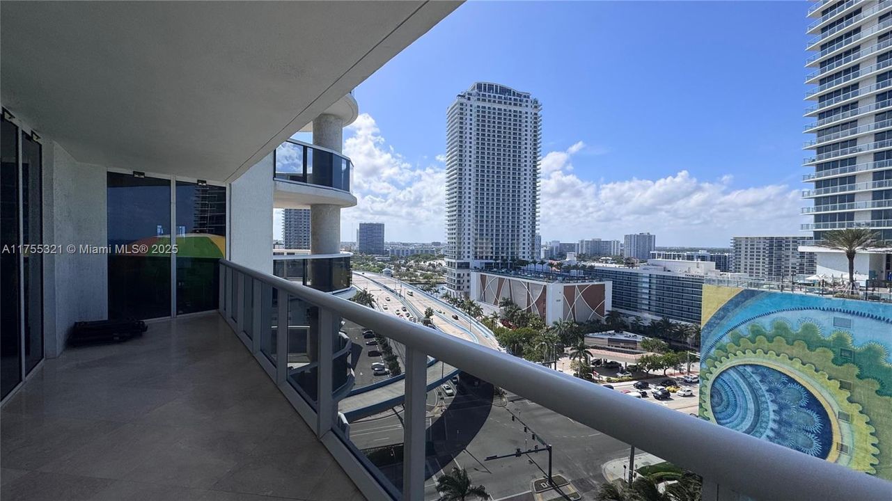 Vendido Recientemente: $1,075,000 (2 camas, 2 baños, 1782 Pies cuadrados)