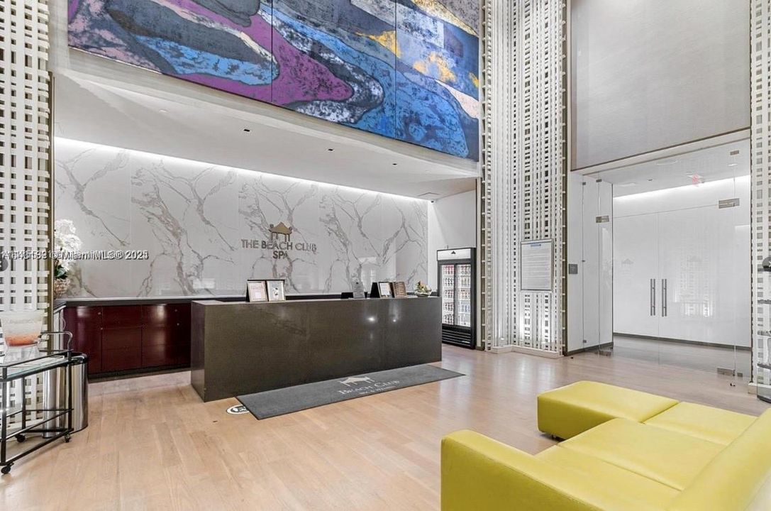 Vendido Recientemente: $1,075,000 (2 camas, 2 baños, 1782 Pies cuadrados)