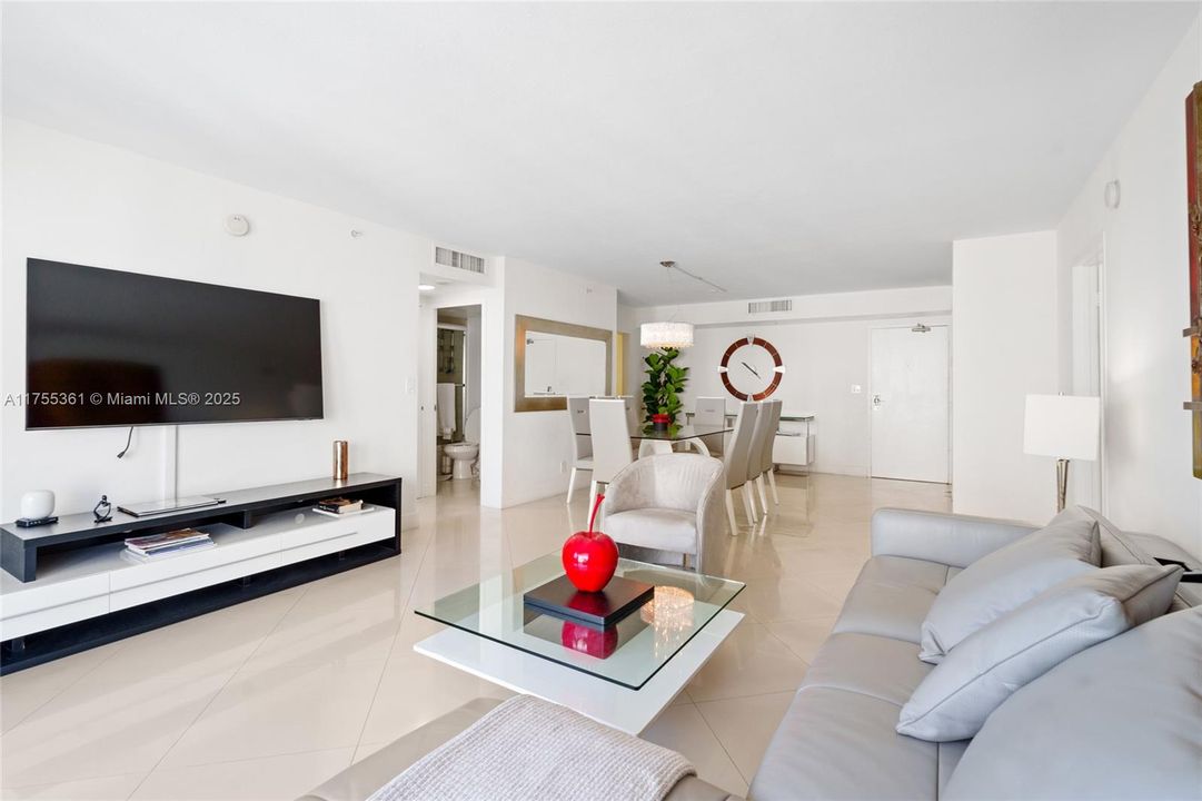 En Venta: $1,030,000 (2 camas, 2 baños, 1485 Pies cuadrados)
