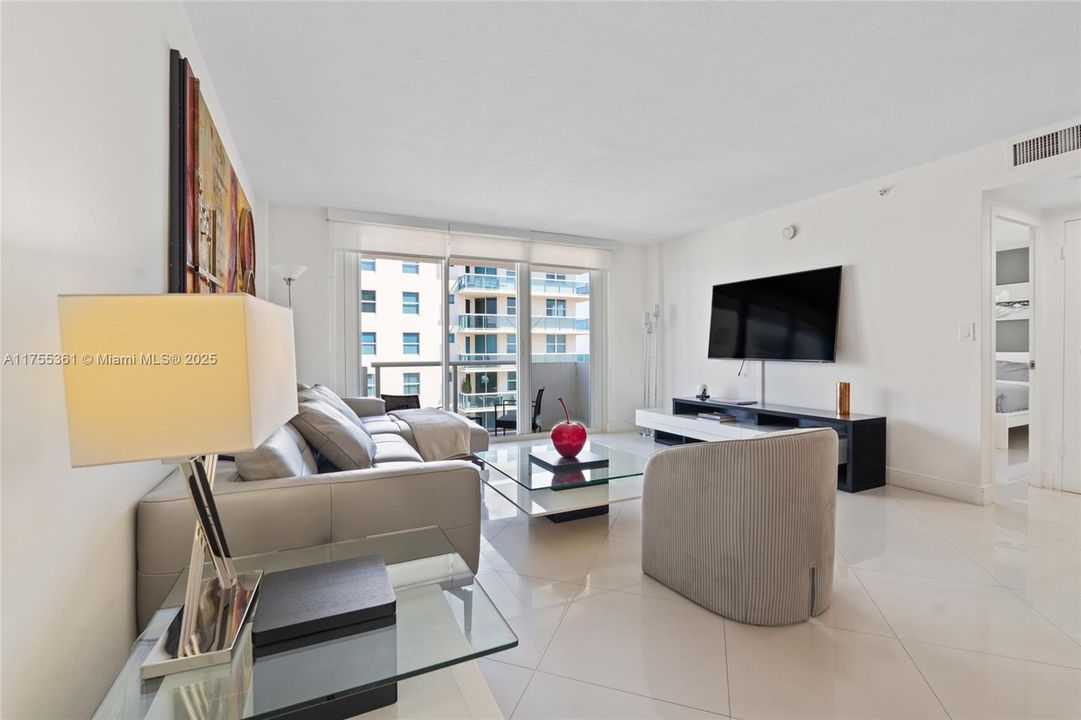 En Venta: $1,030,000 (2 camas, 2 baños, 1485 Pies cuadrados)