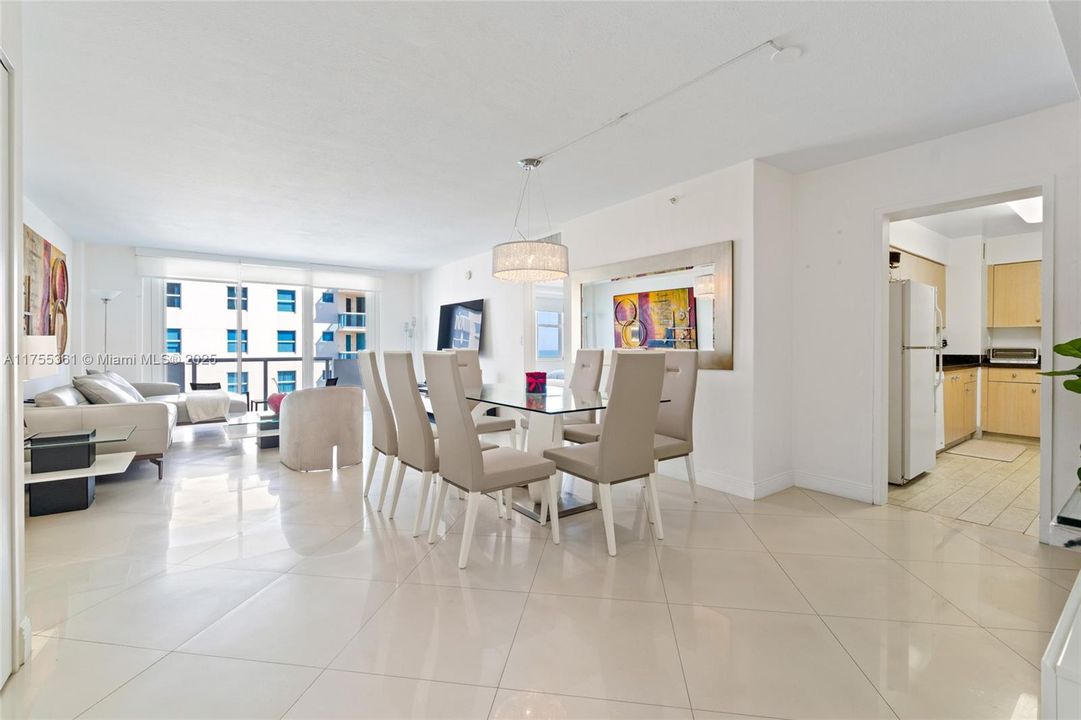 En Venta: $1,030,000 (2 camas, 2 baños, 1485 Pies cuadrados)