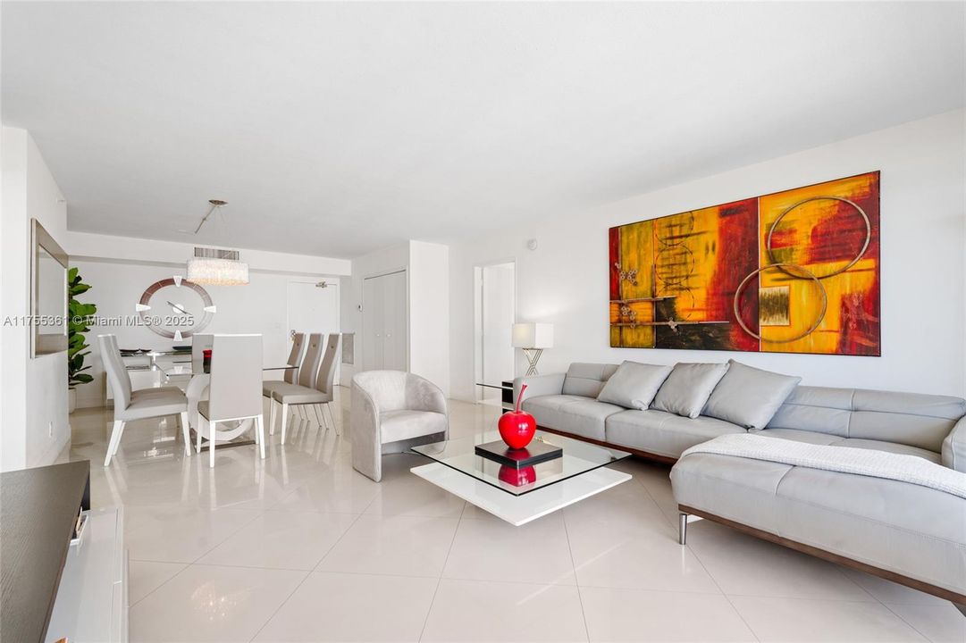 En Venta: $1,030,000 (2 camas, 2 baños, 1485 Pies cuadrados)