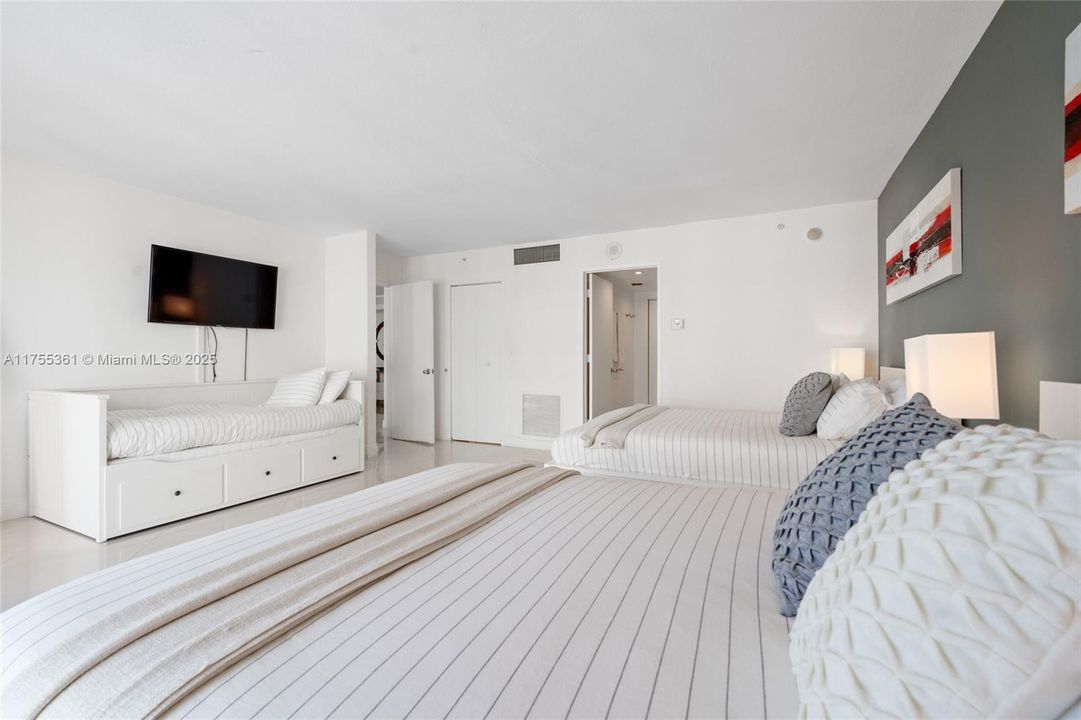 En Venta: $1,030,000 (2 camas, 2 baños, 1485 Pies cuadrados)