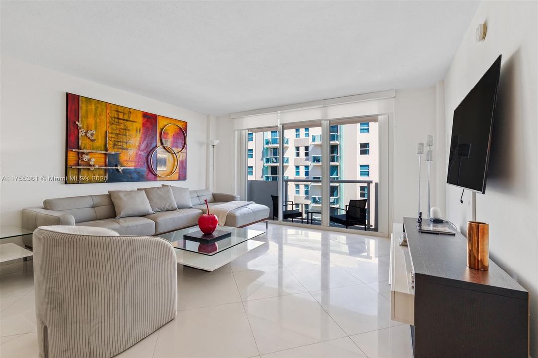 En Venta: $1,030,000 (2 camas, 2 baños, 1485 Pies cuadrados)