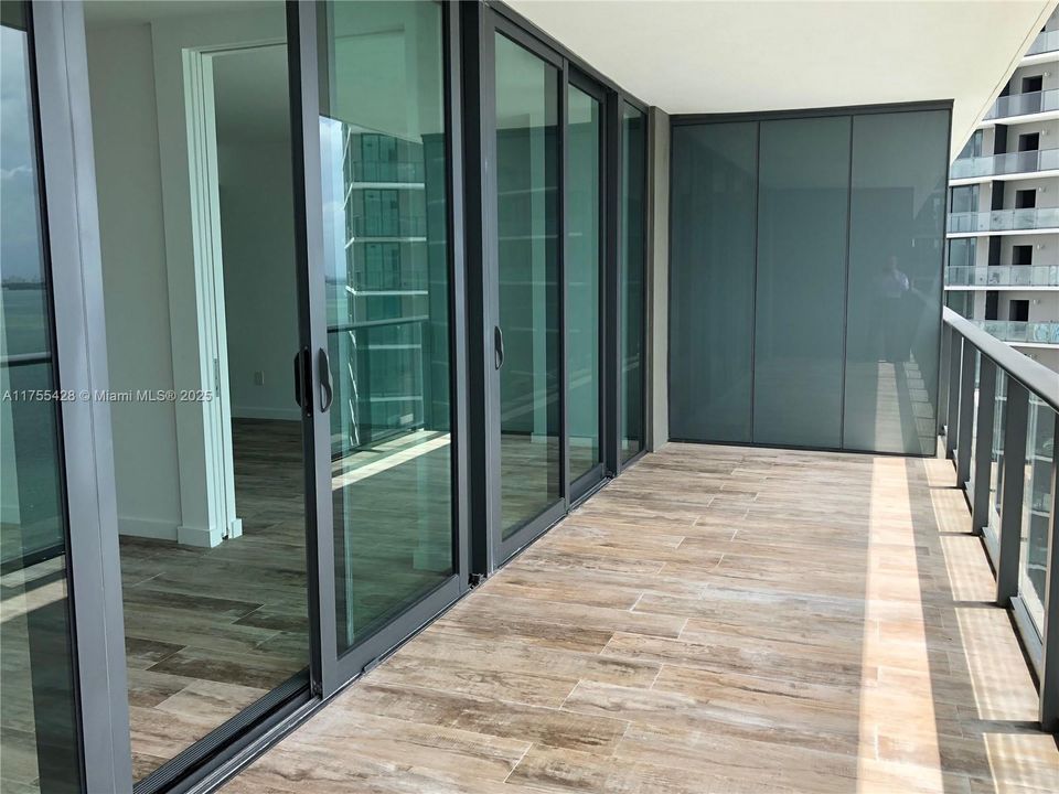 En Venta: $880,000 (2 camas, 2 baños, 1067 Pies cuadrados)