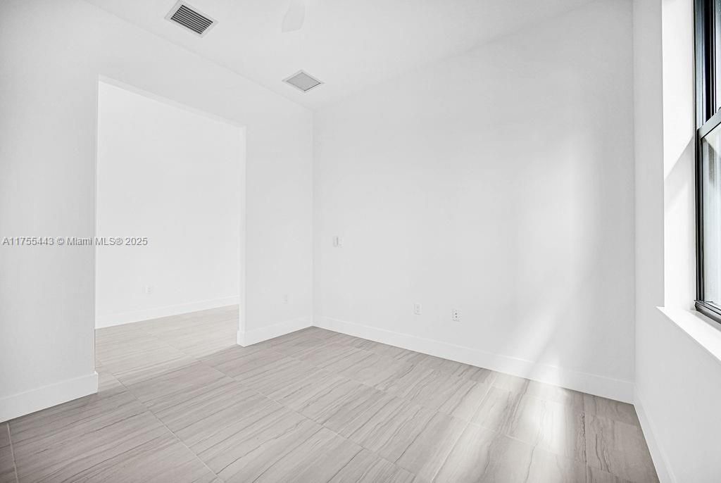 Recently Rented: $5,800 (3 beds, 3 baths, 0 Square Feet)