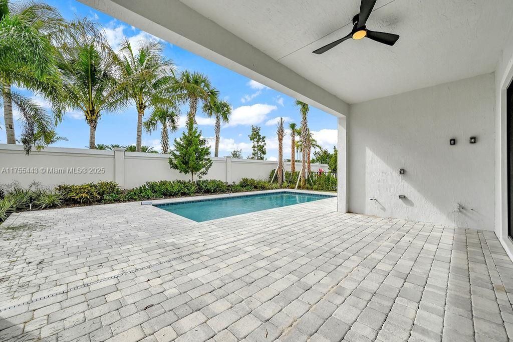 Recently Rented: $5,800 (3 beds, 3 baths, 0 Square Feet)