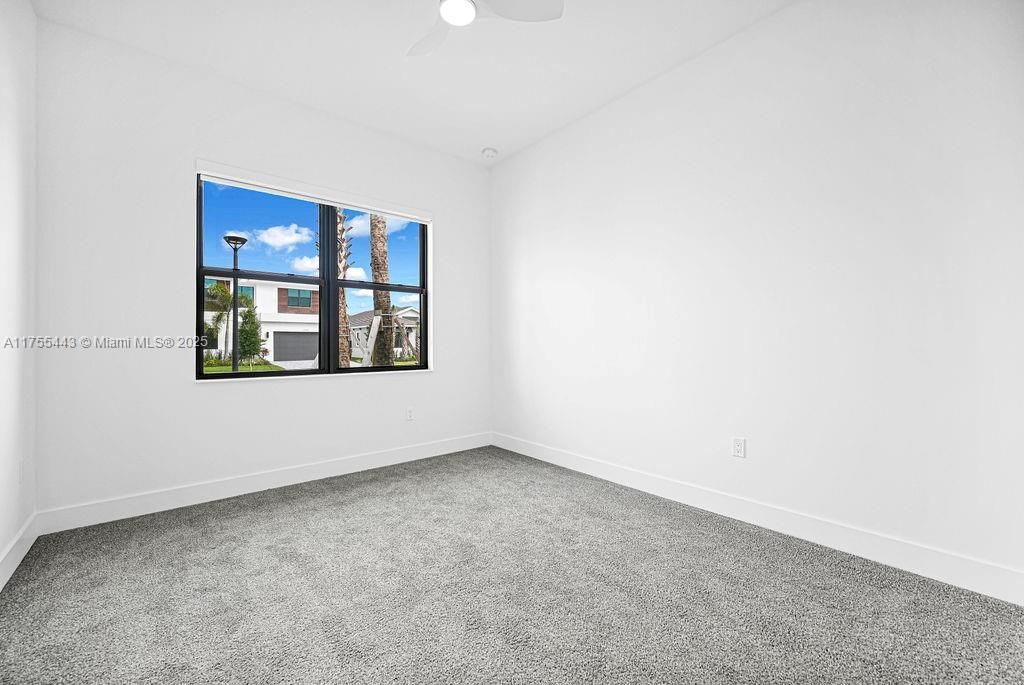 Recently Rented: $5,800 (3 beds, 3 baths, 0 Square Feet)