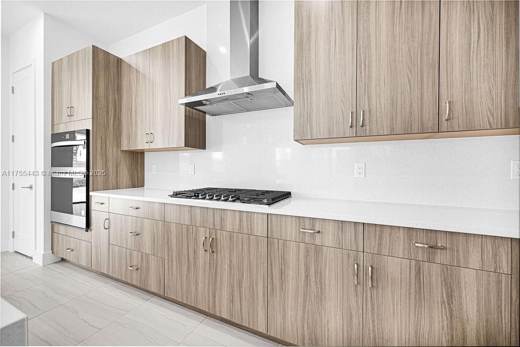 Recently Rented: $5,800 (3 beds, 3 baths, 0 Square Feet)