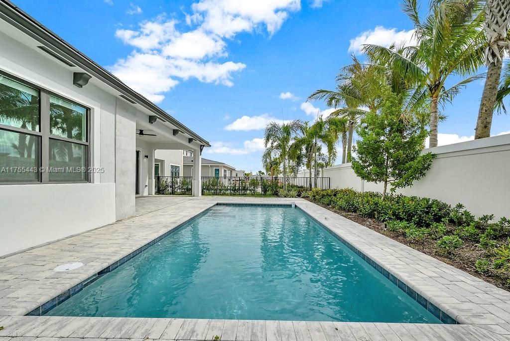 Recently Rented: $5,800 (3 beds, 3 baths, 0 Square Feet)