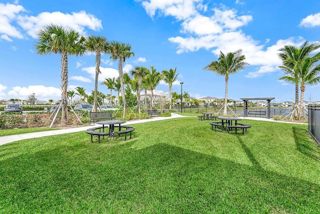 Recently Rented: $5,800 (3 beds, 3 baths, 0 Square Feet)