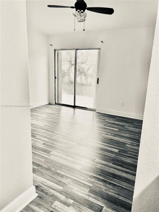 Active With Contract: $539,000 (3 beds, 2 baths, 1397 Square Feet)