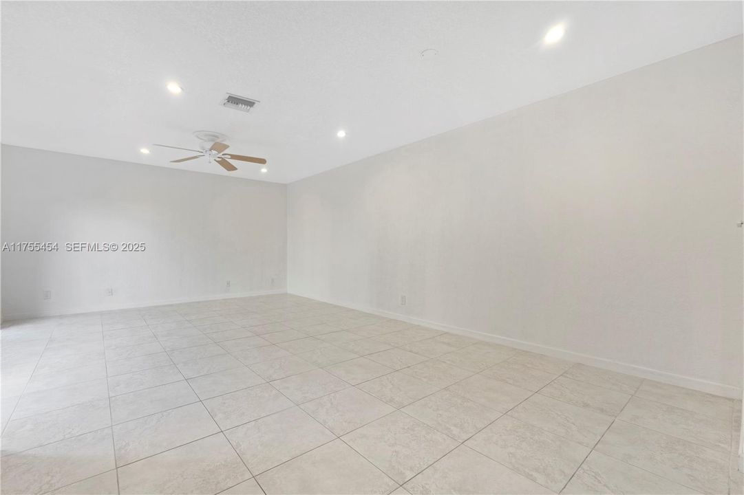 На продажу: $500,000 (3 спален, 2 ванн, 1666 Квадратных фут)