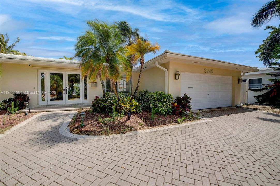 Recientemente alquilado: $8,400 (3 camas, 2 baños, 2047 Pies cuadrados)