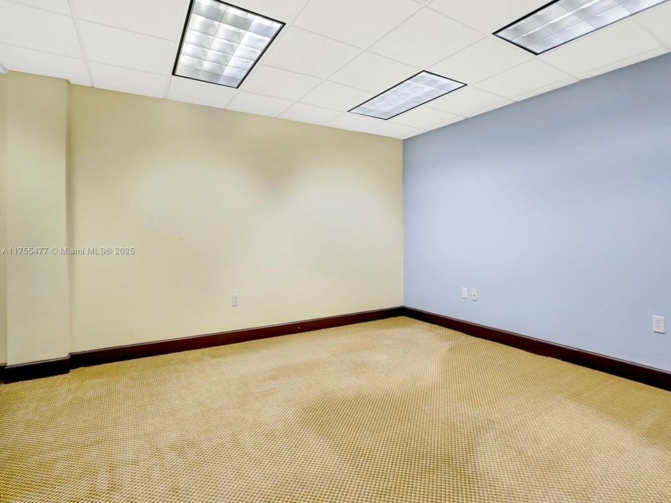 出租: $44 (0 贝兹, 0 浴室, 0 平方英尺)