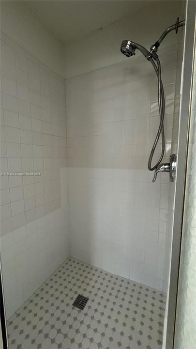 Recientemente alquilado: $1,400 (2 camas, 2 baños, 1033 Pies cuadrados)