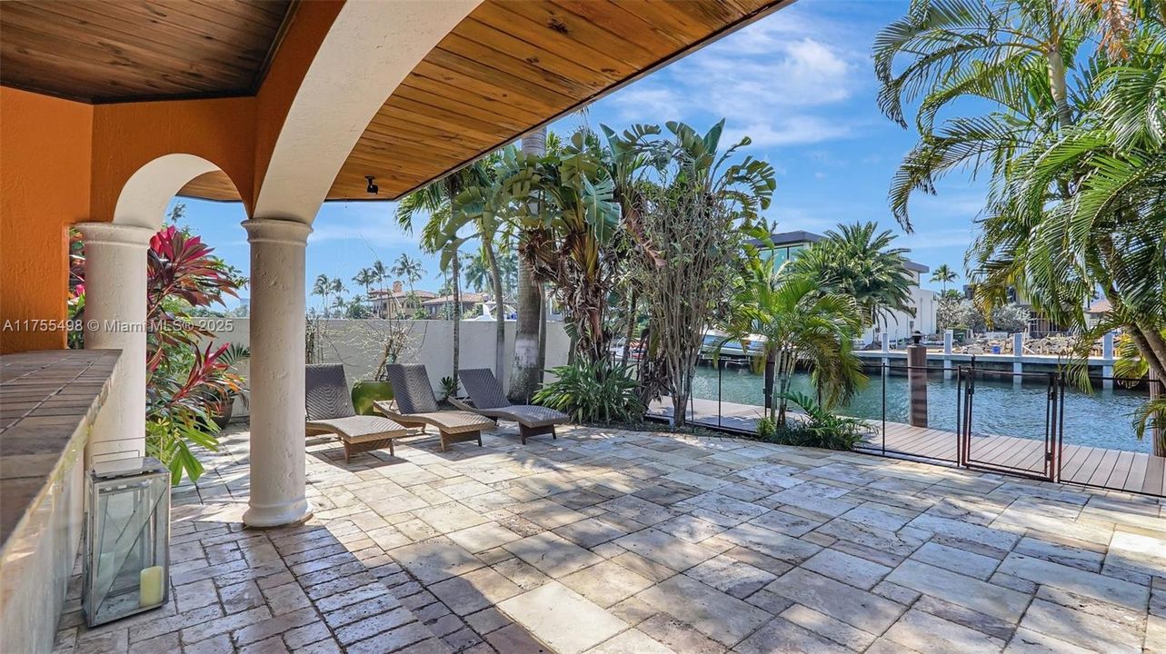 Recently Sold: $4,500,000 (3 beds, 3 baths, 3193 Square Feet)