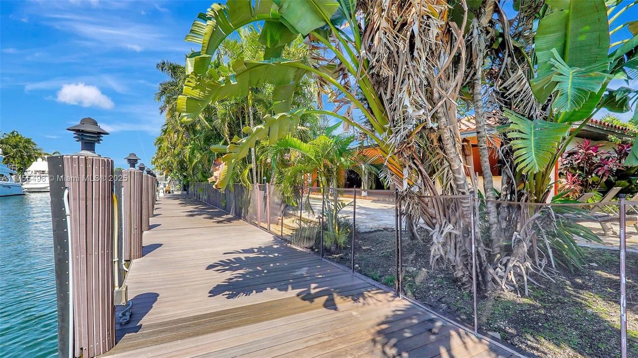 Recently Sold: $4,500,000 (3 beds, 3 baths, 3193 Square Feet)