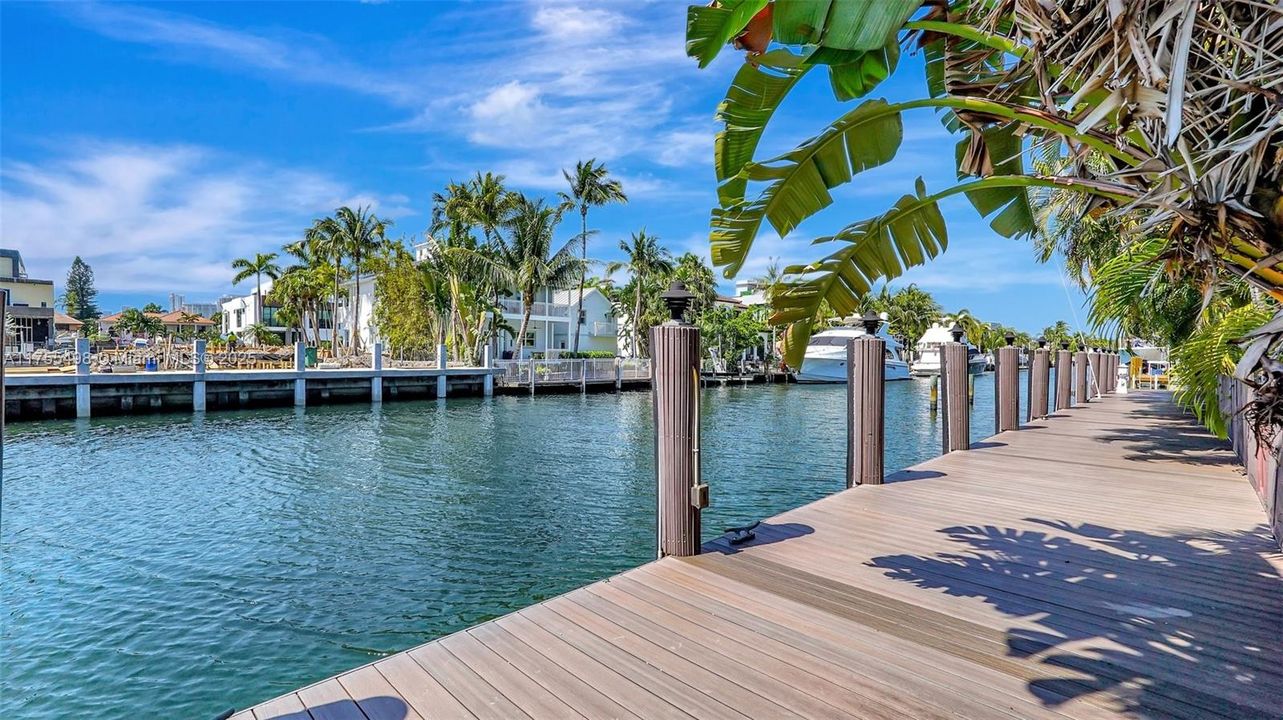 Recently Sold: $4,500,000 (3 beds, 3 baths, 3193 Square Feet)