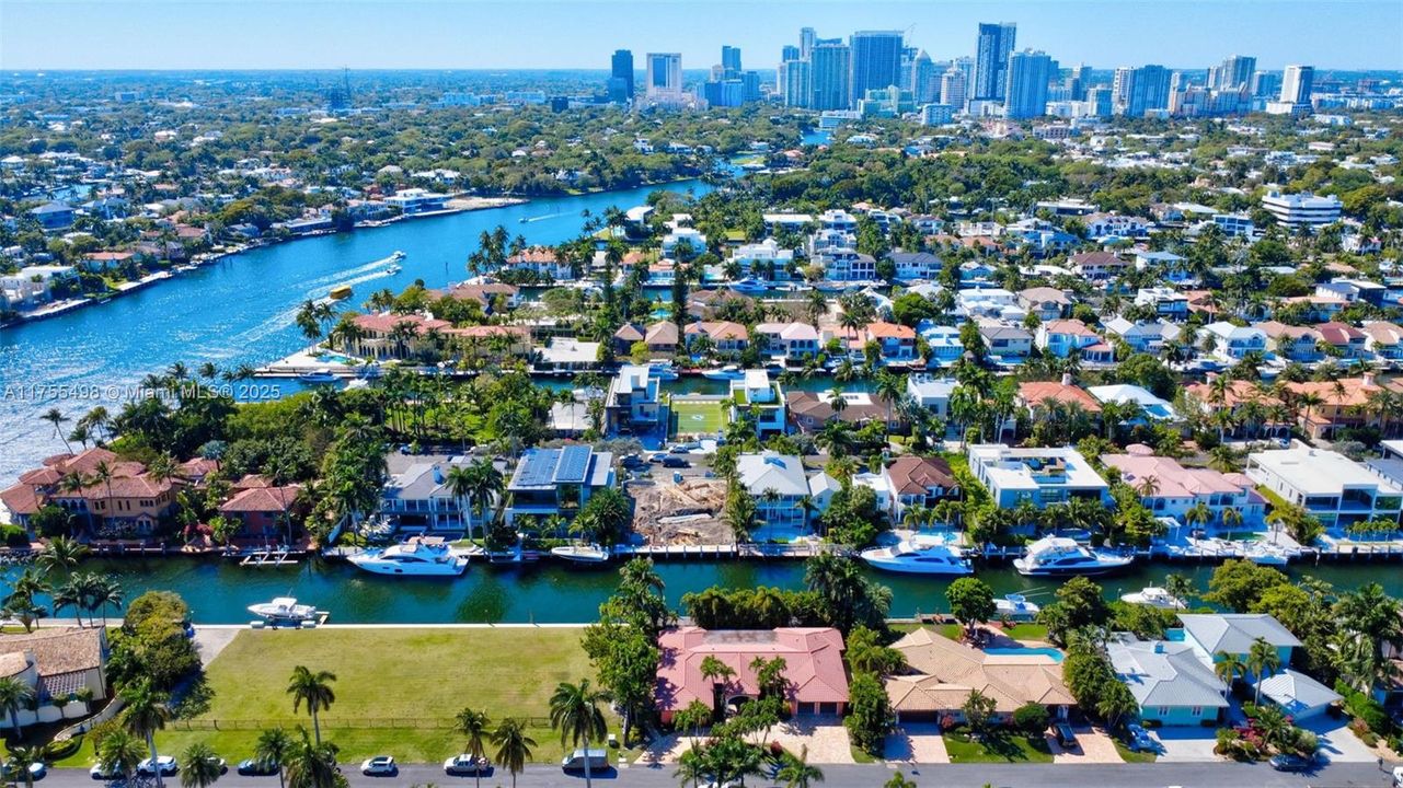 Recently Sold: $4,500,000 (3 beds, 3 baths, 3193 Square Feet)